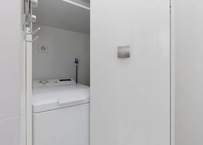 Koszykowa Sunny By Renters Appartement *