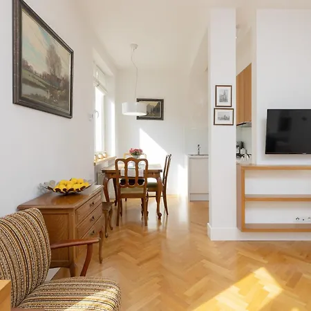 Koszykowa Sunny By Renters Warsaw